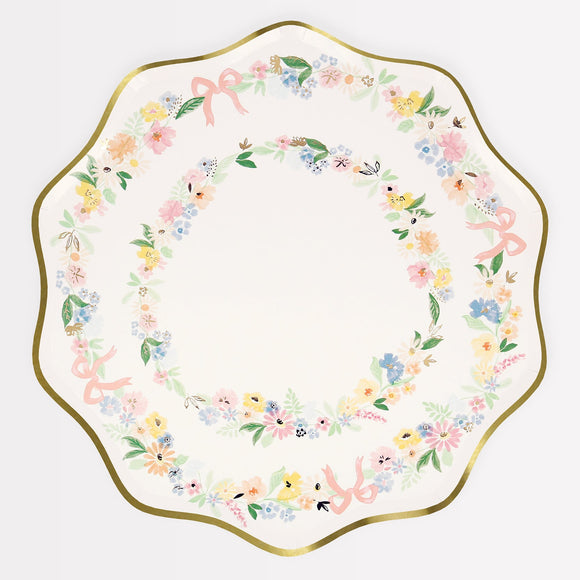 Elegant Floral Dinner Plates (x8)